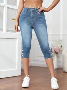 EURMUSE Women's Pocket Skinny Casual Versatile 3/4 Length Jeans Travel Blue Summer - Light Wash - View 3