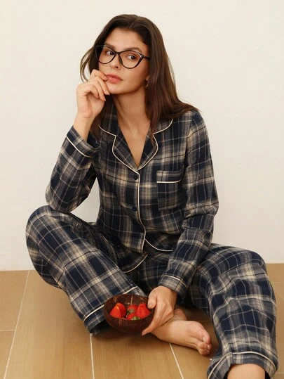 SHEIN 棉质面料格子休闲翻领长袖睡衣套装女士格子睡衣女士睡衣套装秋季女士睡衣舒适睡衣套装格子睡衣女士睡衣套装舒适睡衣套装冬季睡衣秋季服装，舒适优雅细节