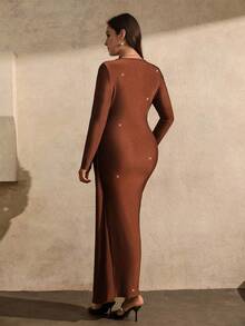 Juhart Đầm maxi dài tay ôm sát, cổ tròn màu nâu thanh lịch cỡ lớn dành cho nữ, thiết kế xẻ tà, nút kim loại, eo thắt chặt, tay dài, mùa xuân/thu - màu nâu - Xem 2