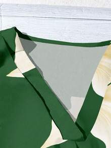 SHEIN LUNE Casual Minimalist Style Green Base Yellow Floral Asymmetrical Print Pattern Women Shirt, Suitable For Summer, Early Autumn, Vintage - Multicolor - View 6