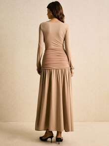 Poéselle 女式纯色低胸长袖抽绳优雅连衣裙 - 棕色 - 查看 2
