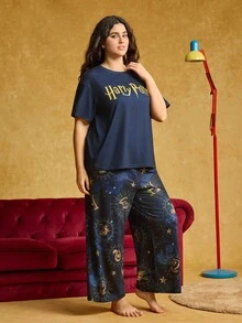 HARRY POTTER X SHEIN 大码字母印花短袖上衣和裤子睡衣套装 - 彩色 - 查看 4