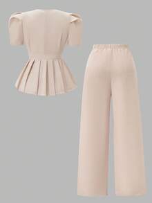 Elladie kids بدلة كاجوال للمراهقات تتكون من قميص أكمام قصيرة منتفخة ذو رقبة على شكل حرف V أحادي الصدر وبنطال، بلون واحد - لون مشمشي - مشاهدة 2