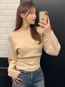 DAZY 法式斜肩长袖秋季设计收腰针织毛衣女 - 杏色 - 查看 7
