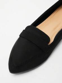 Solezae Women's Comfortable, Durable, Essential Pointy Toe Slip On Loafers