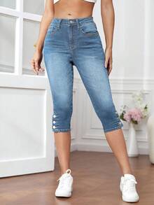 EURMUSE Women's Pocket Skinny Casual Versatile 3/4 Length Jeans Travel Blue Summer - Light Wash - View 4
