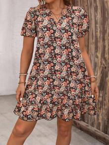 SHEIN LUNE 大码女式花卉印花短款泡泡袖休闲连衣裙 - 彩色 - 查看 5