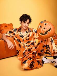 Notgurli 2 szt. zabawny nadruk graficzny na Halloween, rodzic-dziecko, impreza rodzinna, duch, dynia, kołnierz, spodnie z krótkim rękawem, wygodny domowy, miękki, bawełniany, satynowy zestaw piżamowy dla mężczyzn - Czarne - Zobacz 1