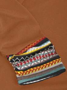 EMERY ROSE Camiseta gráfica de mujer con botones y pliegues en patchwork