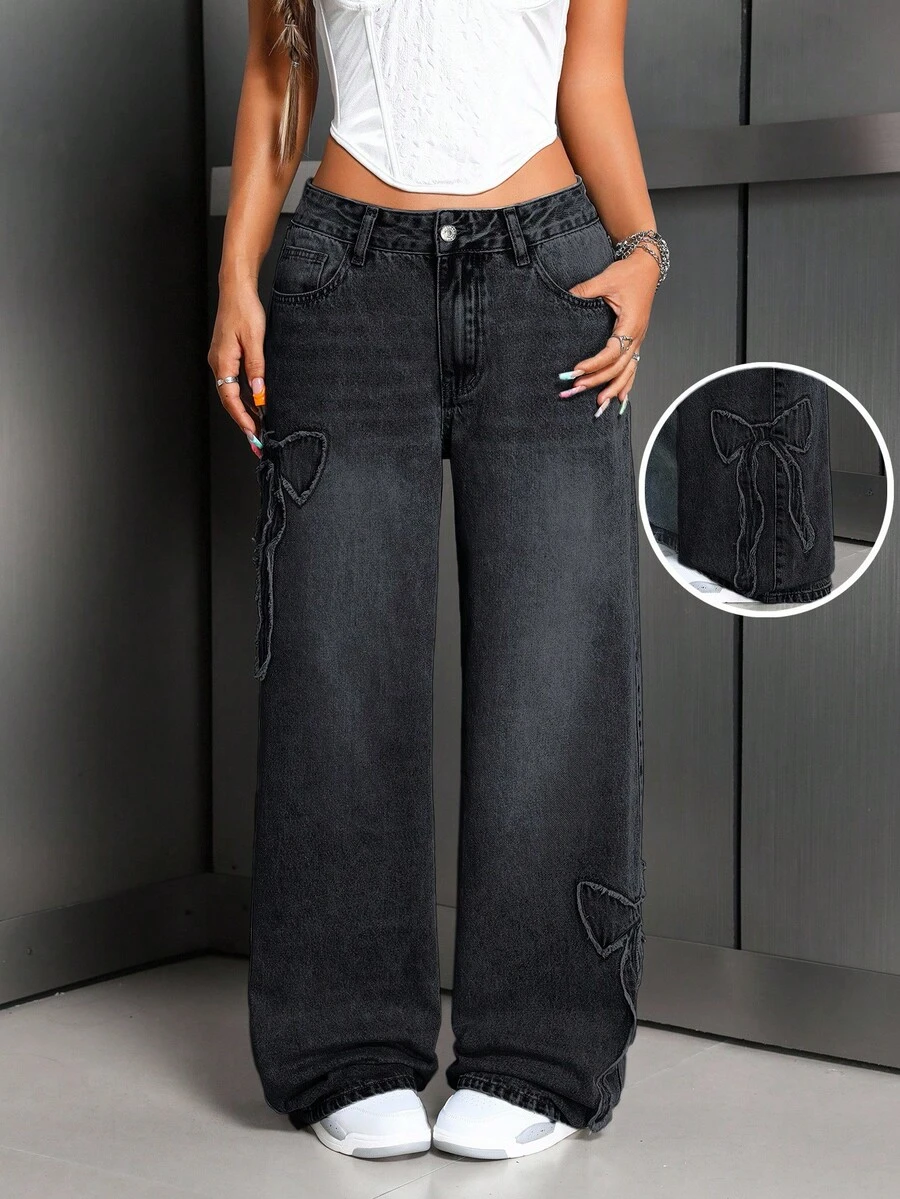 EURMUSE 女式口袋蝴蝶刺绣水洗直筒牛仔裤 - 淺灰色 - 查看 1