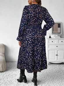 SHEIN Clasi 大码女式秋冬时尚休闲 V 领碎花长款束腰连衣裙，修身廓形长款女装 - 藏蓝色 - 查看 2