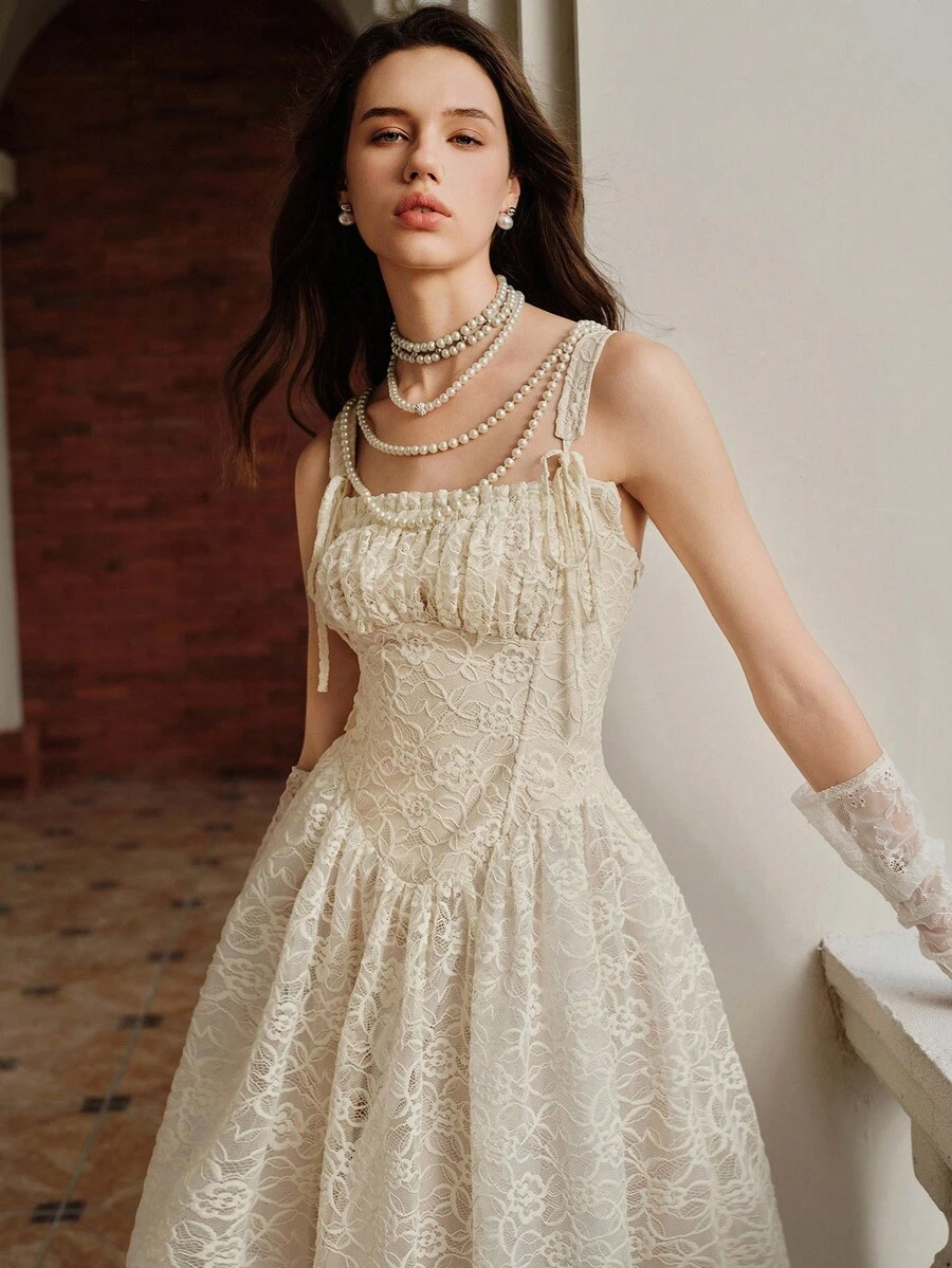 SHEIN Unity Váy ren hoa thanh lịch xếp ly ngực cho nữ, mùa hè - Kem - Xem 1