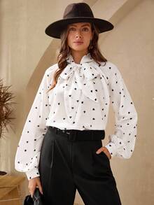 Wildy Áo sơ mi dài tay cổ buộc họa tiết trái tim giản dị cho nữ Áo cánh trắng Áo cánh cổ buộc cho nữ Áo trắng cho nữ Áo in hình trái tim Phong cách Old Money dành cho nữ Mùa đông dành cho nữ Áo sơ mi cài nút cho đêm hẹn hò dành cho nữ Áo sơ mi công sở giản dị dành cho nữ Áo trắng lãng mạn sang trọng mùa thu dành cho nữ Áo sơ mi giáo viên Trang phục công sở Quần áo Giáng sinh Áo sang trọng - trắng - Xem 8