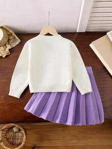 Sparklyn 女童毛衣套装：米色圆领长袖针织开衫，搭配紫色针织迷你裙。优雅时尚的两件套，适合日常穿着、休闲、上学、旅行，秋冬季皆宜。女童毛衣套装两件套，女童百褶裙套装，女童针织套装，女童毛衣裙套装（秋季款）。 - 彩色 - 查看 2