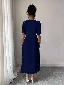 Rafferiza Gaun Lipit Elegan Berbahan Chiffon Warna Polos dengan Pinggang yang Diikat - Navy Blue - View 2