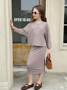 SHEIN 青少年女孩蝙蝠翼圆领 T 恤和中长铅笔裙 2 件套休闲套装，纹理针织面料，优雅适合秋冬季外出和日常穿着，返校