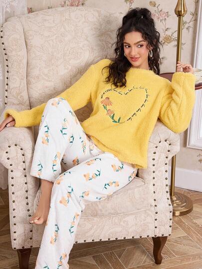 CottageSlumber Conjunto de pijama con top de felpa bordado con flores amarillas y pantalones de franela estampada esponjosa para mujer, ropa de otoño e invierno, acogedor
