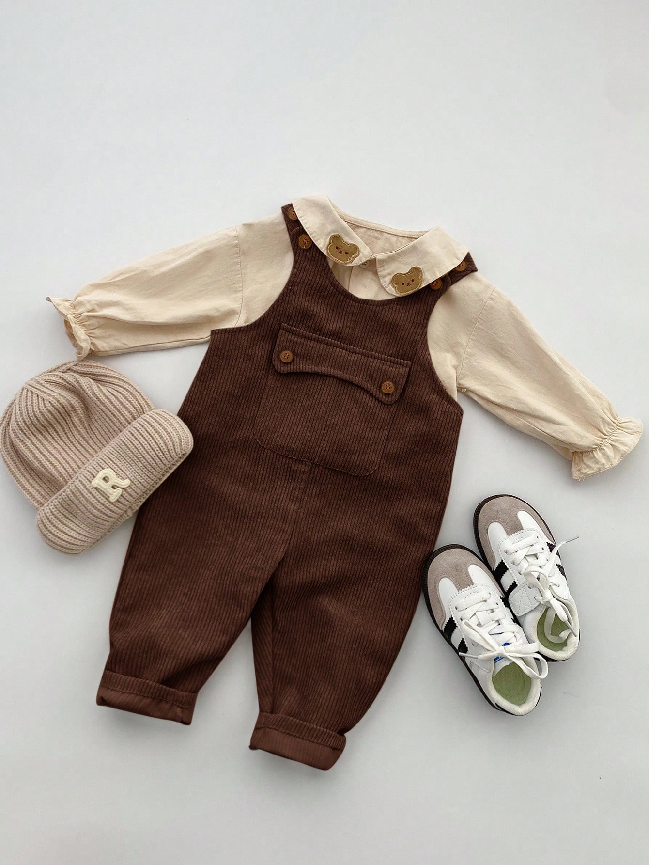 طقم اطفال لطيف