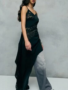 TypaGal Este pequeño vestido negro con encaje transparente y dobladillo asimétrico irradia glamour gótico para vestidos de otoño, atuendos de invierno para mujeres y ropa de Halloween para mujeres. Una opción impactante para el uso en la oficina o fiestas festivas. - Negro - View 2