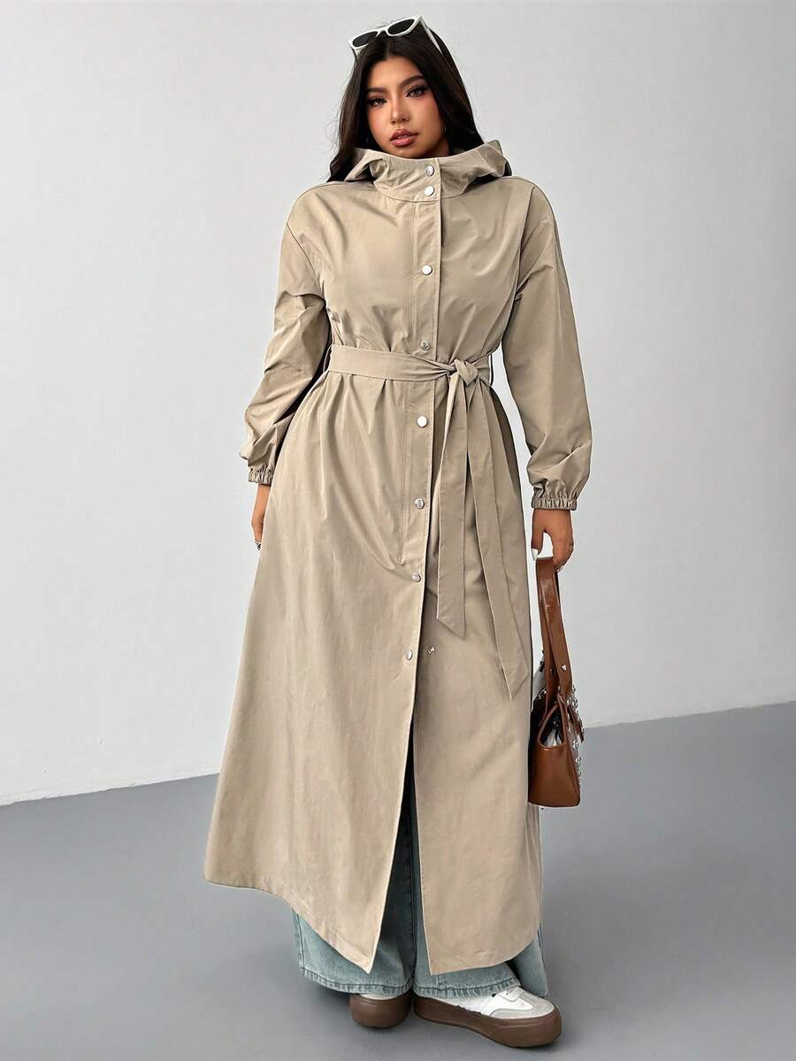 SHEIN EZwear 大码连帽防水长款风衣,秋冬 - 卡其色 - 查看 1
