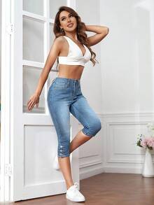 EURMUSE Women's Pocket Skinny Casual Versatile 3/4 Length Jeans Travel Blue Summer - Light Wash - View 6