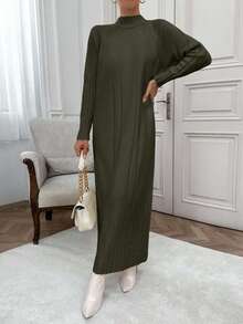 EURMUSE Damen Maxikleid mit hohem Kragen, Drop Shoulder und kuscheliger Passform - Armeegrün - Übersicht 5