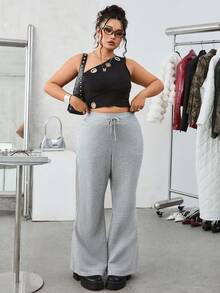 SHEIN EZwear Pantalones acampanados con cintura con cordón y forro térmico grueso, pantalones de chándal acampanados grises de otoño/invierno para tallas grandes - Gris - Ver 5