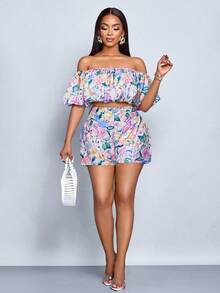 SOLERSUN 女士优雅度假花卉印花露肩荷叶边灯笼袖上衣和热带花卉印花休闲短裤 2 件套，适合日常穿着和度假装