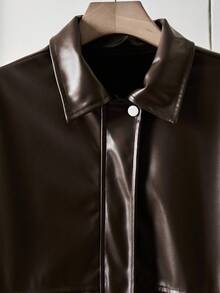 SHEIN 少女休闲百搭复古街头棕色皮夹克，翻领设计，适合上学、通勤、旅行等场合，可搭配长袖毛衣、背心、连帽衫、裤子、牛仔裤、运动裤等，秋冬季穿着舒适。 - 棕色 - 查看 6