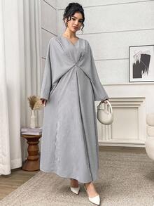 SHEIN Najma Váy kẻ sọc dài tay dáng rộng, thắt nút sau lưng kiểu chéo dành cho nữ - Đen và trắng - Xem 6