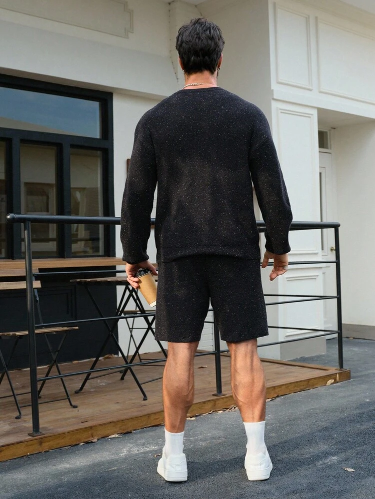 Solid Black Shorts Paired With Men's Knit Suit, Spring/Autumn