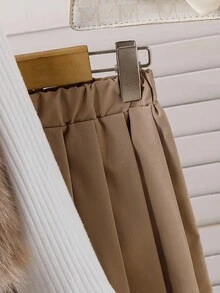 Elladie kids 女童优雅仿皮草背心搭配白色罗纹长袖上衣和驼色百褶裙套装 - 咖啡棕 - 查看 4