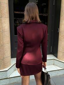 Aloruh Conjunto de traje de mujer, color rojo burdeos sólido y profundo, elegante para ir al trabajo, diseño de solapa asimétrica con blazer y minifalda, conjunto de 2 piezas para mujeres, casual de negocios, otoño para mujeres - Marrón - Ver 2