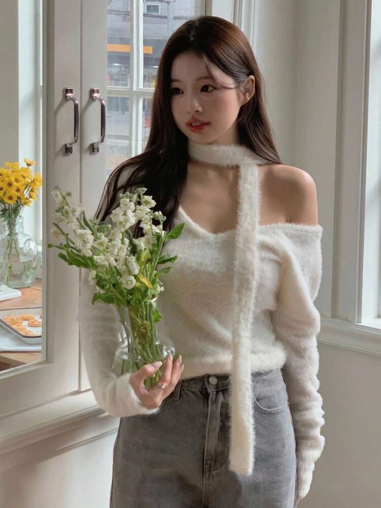 Women's Soft V-Neck Pullover Sweater, Fitted Turtleneck Knit Top For Autumn/Winter