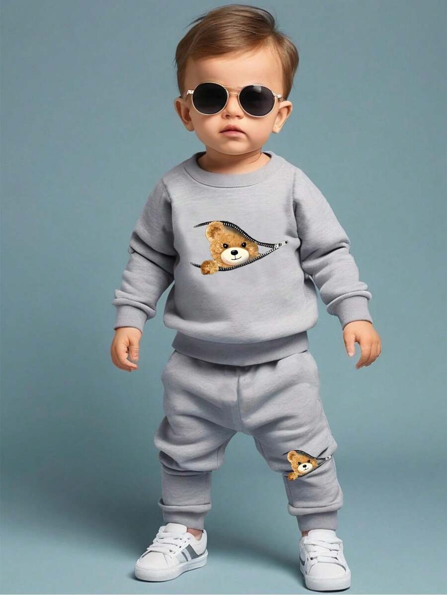 SHEIN Playful Pals 2pcs Baby Boy Casual Cute Bear Graphic Crew Neck Sweatshirt Set, Suitable For Autumn, Winter, Spring Baby Sportswear Baby Sweat Outfits Toddler Bear Outfit Baby Tracksuit Baby Boy Clothes Baby Boy Streetwear Toddler Clothes Fall - Grey - View 1