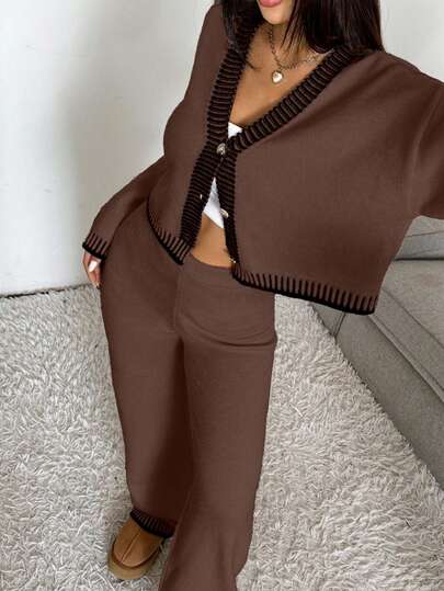 2 pièces Ensemble pull et pantalon en tricot avec col en V et bordure contrastante, manches longues et boutons devant pour femmes