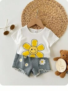 SHEIN Bộ áo thun tay ngắn họa tiết hoa và quần short denim cho bé gái, dễ thương và đa năng cho mùa hè - Nhiều màu - Xem 1