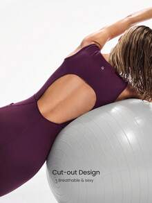 GLOWMODE 26'' FeatherFit™-Air Sweat-Wicking Quick-Dry Flow And Go Tummy Control Cutout Back Square Neck Back Athletic Workout Romper Bodyduit With Side Pockets Non-Slip Grips Low Impact Yoga Pilates Studio Daily Casual Wear - Cherry Cola - View 4