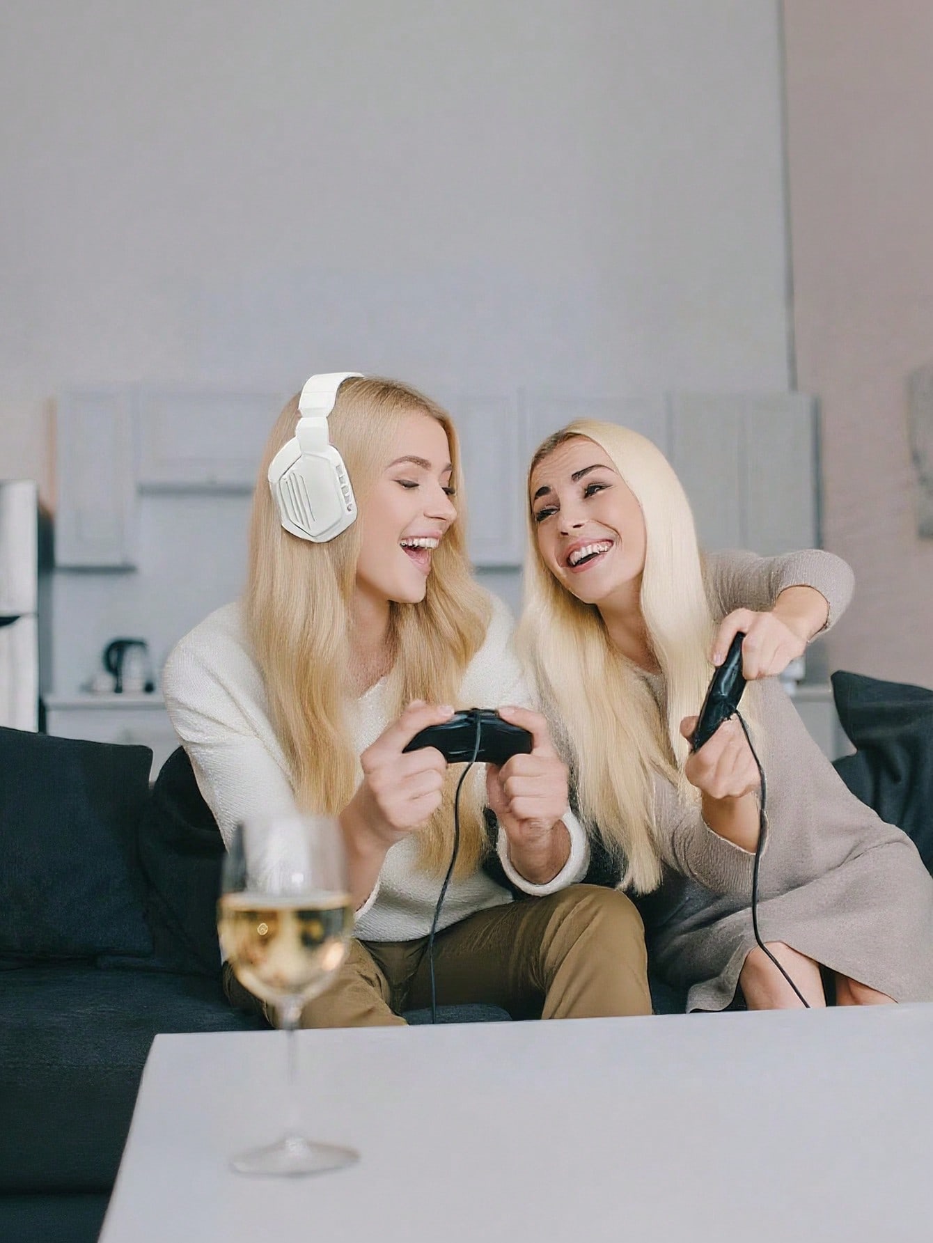 JMMO سماعات رأس للألعاب السلكية بخصائص جذابة للغاي...