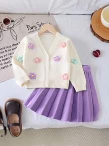 Sparklyn 女童毛衣套装：米色圆领长袖针织开衫，搭配紫色针织迷你裙。优雅时尚的两件套，适合日常穿着、休闲、上学、旅行，秋冬季皆宜。女童毛衣套装两件套，女童百褶裙套装，女童针织套装，女童毛衣裙套装（秋季款）。 - 彩色 - 查看 1