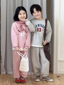 Genkimix Kids 2pcs/Set Girls Graphic Print Loose Fit Sweatshirt And Sweatpants Matching Sibling Outfit Fall Winter - Pink - View 4