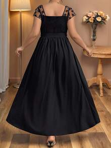 Auvina Vestido ajustado con decoración de malla jacquard de talla grande, ideal para fiesta veraniega o de vacaciones