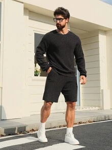 DAZY Solid Black Shorts Paired With Men's Knit Suit, Spring/Autumn