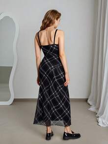 SHEIN 少女格子无袖休闲连衣裙，简约格纹吊带连衣裙，复古百搭轻盈假日风格