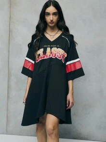 SHEIN Unity Questo abito in jersey rilassato combina vibrazioni sportive con scritte audaci per i vestiti autunnali da donna, gli outfit invernali e l'abbigliamento da lavoro. Perfetto per i capi autunnali, i costumi di Ognissanti e da indossare con cardigan o cappotti. - nero - Visualizzare 1