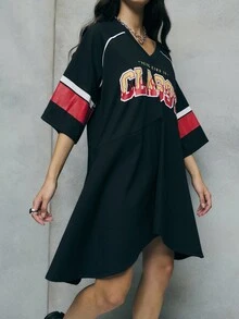 SHEIN Unity Questo abito in jersey rilassato combina vibrazioni sportive con scritte audaci per i vestiti autunnali da donna, gli outfit invernali e l'abbigliamento da lavoro. Perfetto per i capi autunnali, i costumi di Ognissanti e da indossare con cardigan o cappotti. - nero - Visualizzare 6