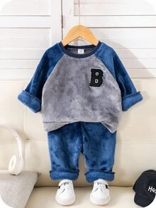 SHEIN 2pcs/Set Baby Boy Blue Fluffy Long Sleeve Homewear Set,Autumn Baggy Carrer Day Back-To-School Thermal Outfit,Unisex Baby Winter Clothes For Christmas - Multicolor - View 9