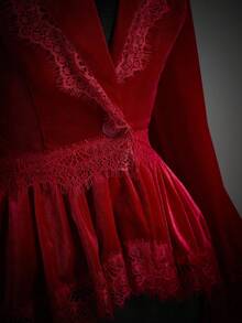 SHEIN ICON 哥特式复古宫廷风格蕾丝拼布腰部修身长袖上衣，万圣节角色扮演 - 紅色 - 查看 7