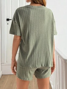 SHEIN Tall Tall Size Women Casual Drop Shoulder Tee & Biker Shorts - Green - View 2