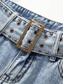 Rivivi Women's Summer Casual Fashion Street Rivet Buckle Belted Washed Denim Shorts - Light Wash - View 4